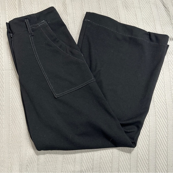 Max Studio wide leg, high rise crops, contrast stitching, zip front, no size tag - Picture 1 of 11